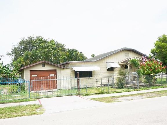 2nd image of 316 San Benito St
