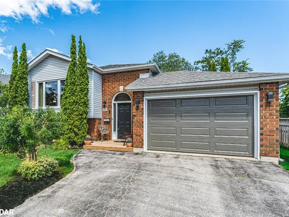 4 Mapleton Ave, Barrie, ON L4N 7M2