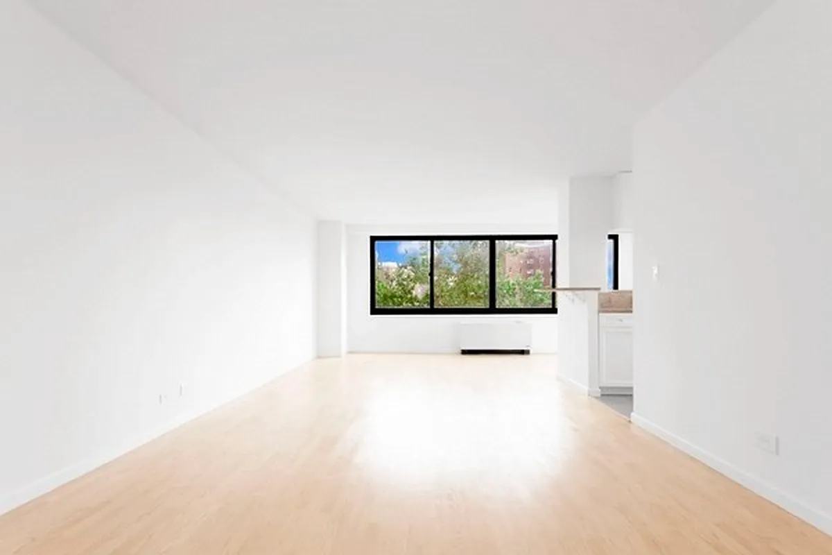 2186 Fifth Avenue 10P