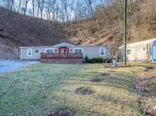 105 Hob Knob Hollow Rd, Bristol, TN 37620