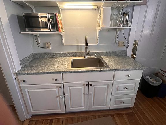 3rd image of 69 S Pleasant St APT 8