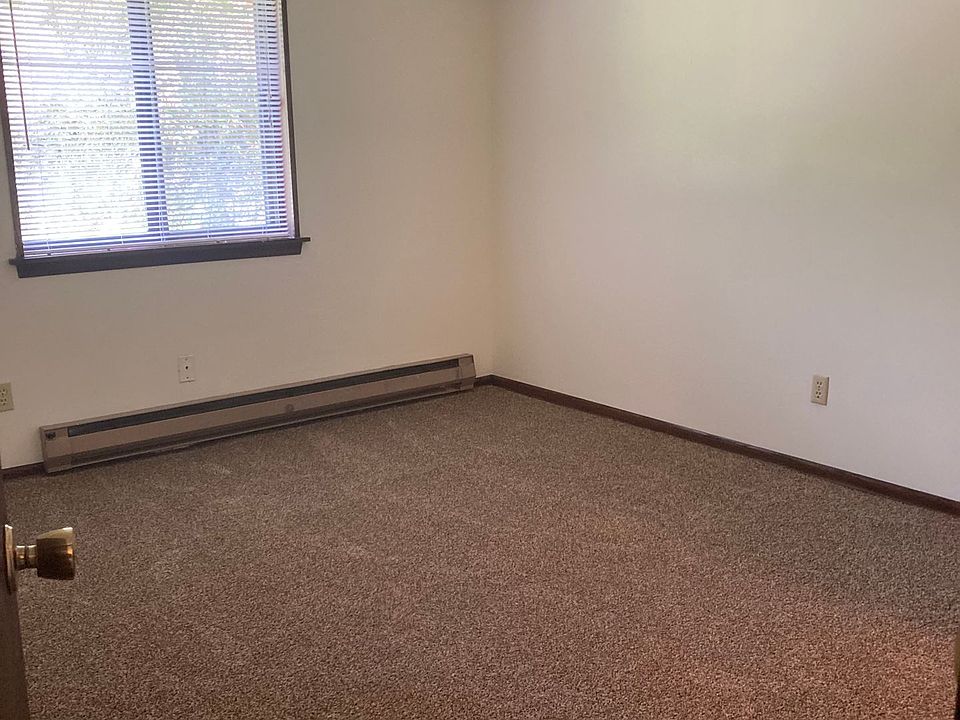 West Meadows Apts, LLC 13201322 W Meadows Dr Edgerton WI Zillow