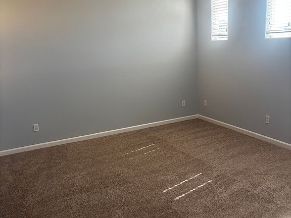 3rd image of 3145 Minturn Way