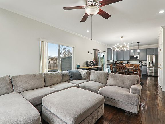 4th image of 268 Alpine Dr