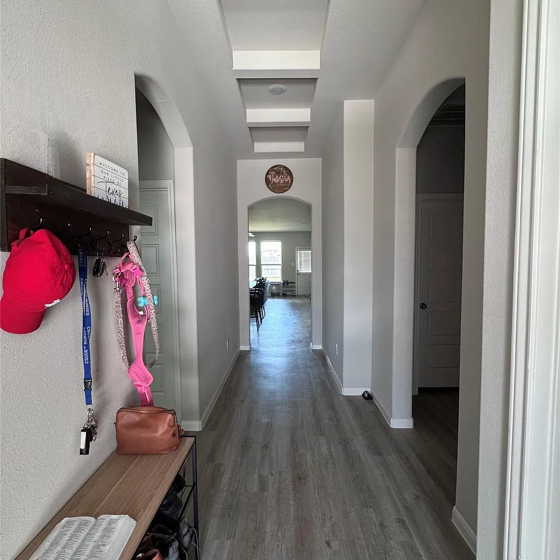 4 bed, 3.0 bath, 1771 sqft, $2,200 — Photo 2
