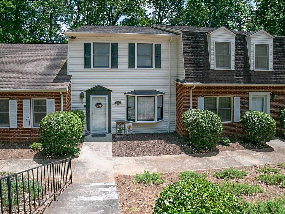 803 W Union St APT B, NC 28655 Zillow