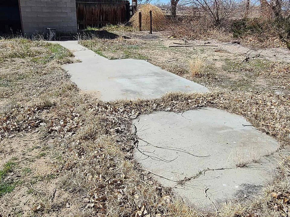 2nd image of 980 Wildes Rd