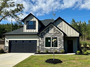 106 Shale Dr, Central, SC 29630