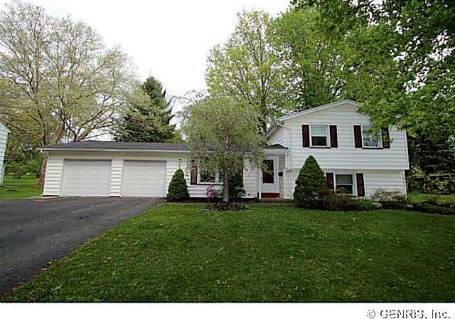 1st image of 7 Wedgewood Dr