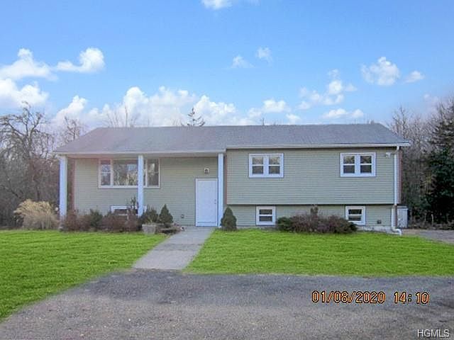 2nd image of 320 Bloomingburg Rd