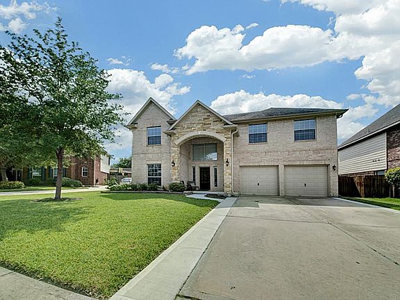 4th image of 2306 Pine Brook Dr