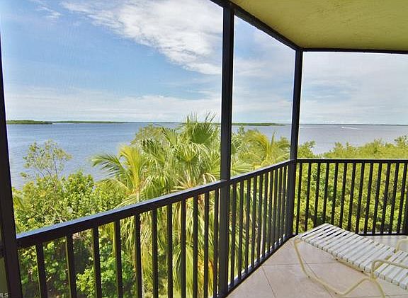 3rd image of 17080 Harbour Point Dr APT 317