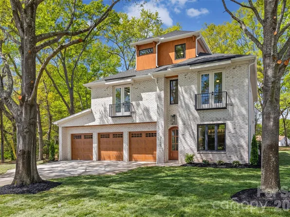 7105 Essington Dr, Charlotte, NC 28270