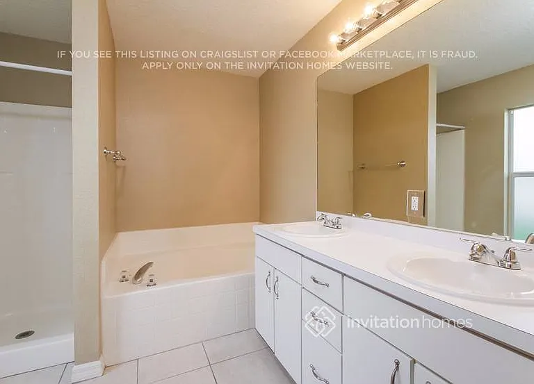 3228 N Biscayne Dr — Photo 17