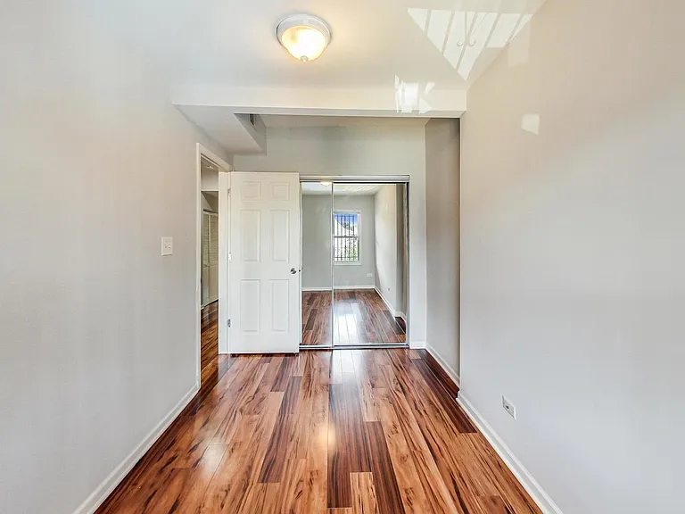 1725 N Kedzie Ave #2 — Photo 13