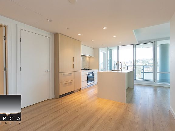 3rd image of 1500 Fern St #1301