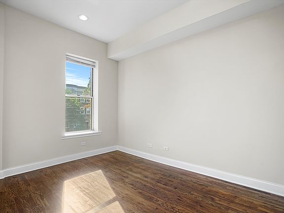 5th image of 4544 S Indiana Ave #2