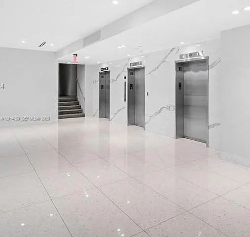 20301 W Country Club Dr #1025 — Photo 18