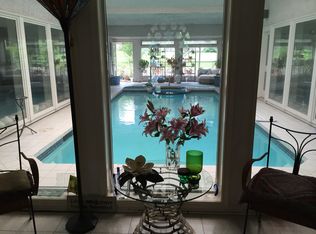 33 Wellington Ln, Conroe, TX 77304