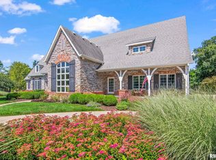 4 Fox Point, Rochester, IL 62563