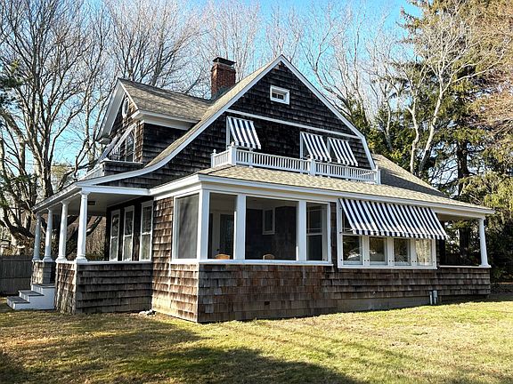 2nd image of 138 Newtown Ln