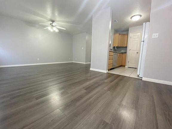 4th image of 10521 S Sage Flats Way #1