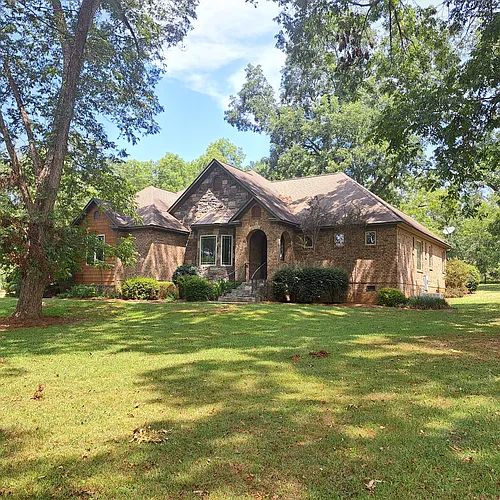 285 Pine Dr Photo 1