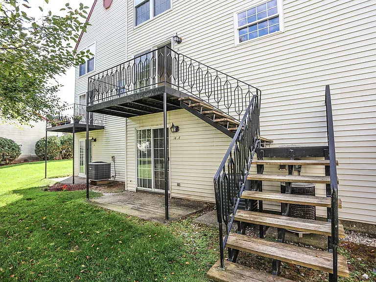 14 E Ridge Rd — Photo 7