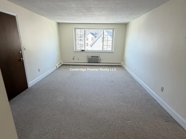 2 Brattle Dr APT 11, Arlington, MA 02474