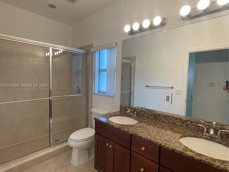 3458 NW 17th Ter — Photo 14