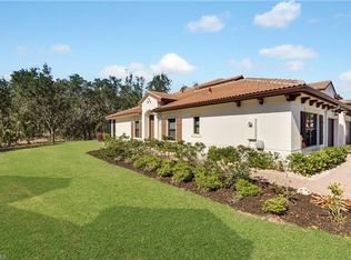 7717 Bristol Cir, Naples, FL 34120