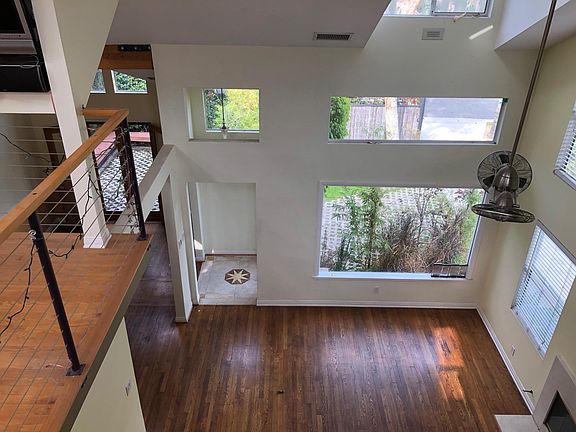 4th image of 3707 Selby Ave