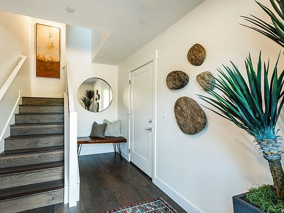 4th image of 8249 N Sierra Dr #236