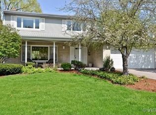 2524 Woodlawn Rd, Northbrook, IL 60062