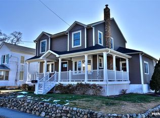 26 Waldwick Ave, Waldwick, NJ 07463