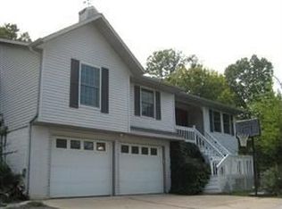 160 Country Ln, Blue Eye, MO 65611