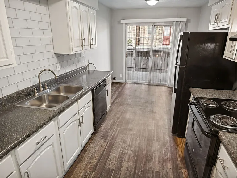Forest Ridge Apartments — Photo 17