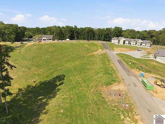 5th image of 766 Eagle Point Dr