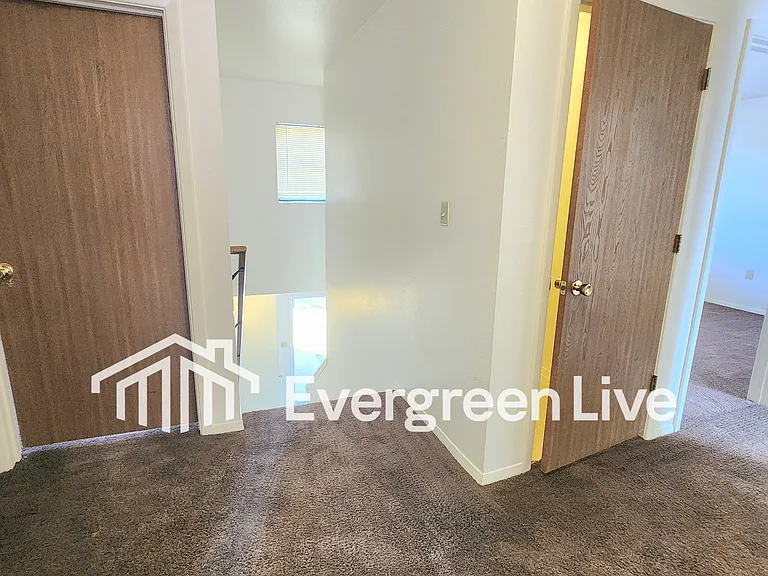 124 Raven Dr — Photo 21