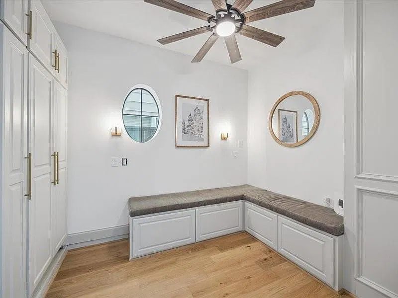 1 bed, 1.0 bath, 950 sqft, $2,200 — Photo 3