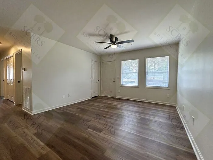 3 bed, 2.0 bath, 1040 sqft, $1,525 — Photo 3