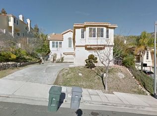 3825 Sky View Ln, Glendale, CA 91214