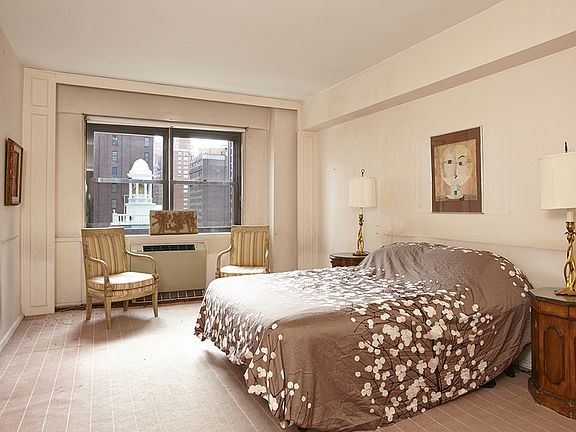 4th image of 165 E 72nd St APT 8D