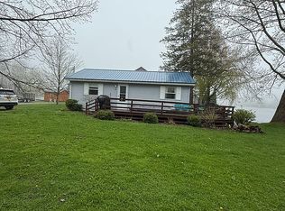 81 Walls Point Rd, De Ruyter, NY 13052