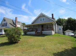 13 Broadway, York, ME 03909