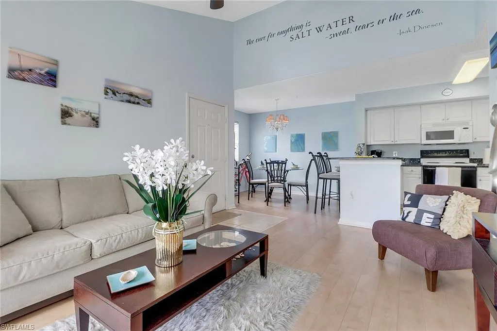 1 bed, 1.0 bath, 670 sqft, $3,250 — Photo 2