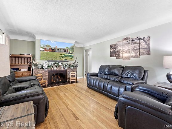 5th image of 1780 N Trenton Dr
