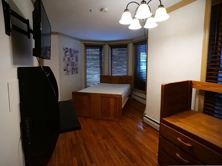 36 Lincoln Ave #1 — Photo 6