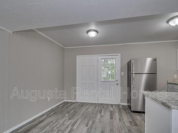 5th image of 2511 Cascade Dr #11A
