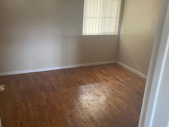 5th image of 13714 Inglewood Ave #D